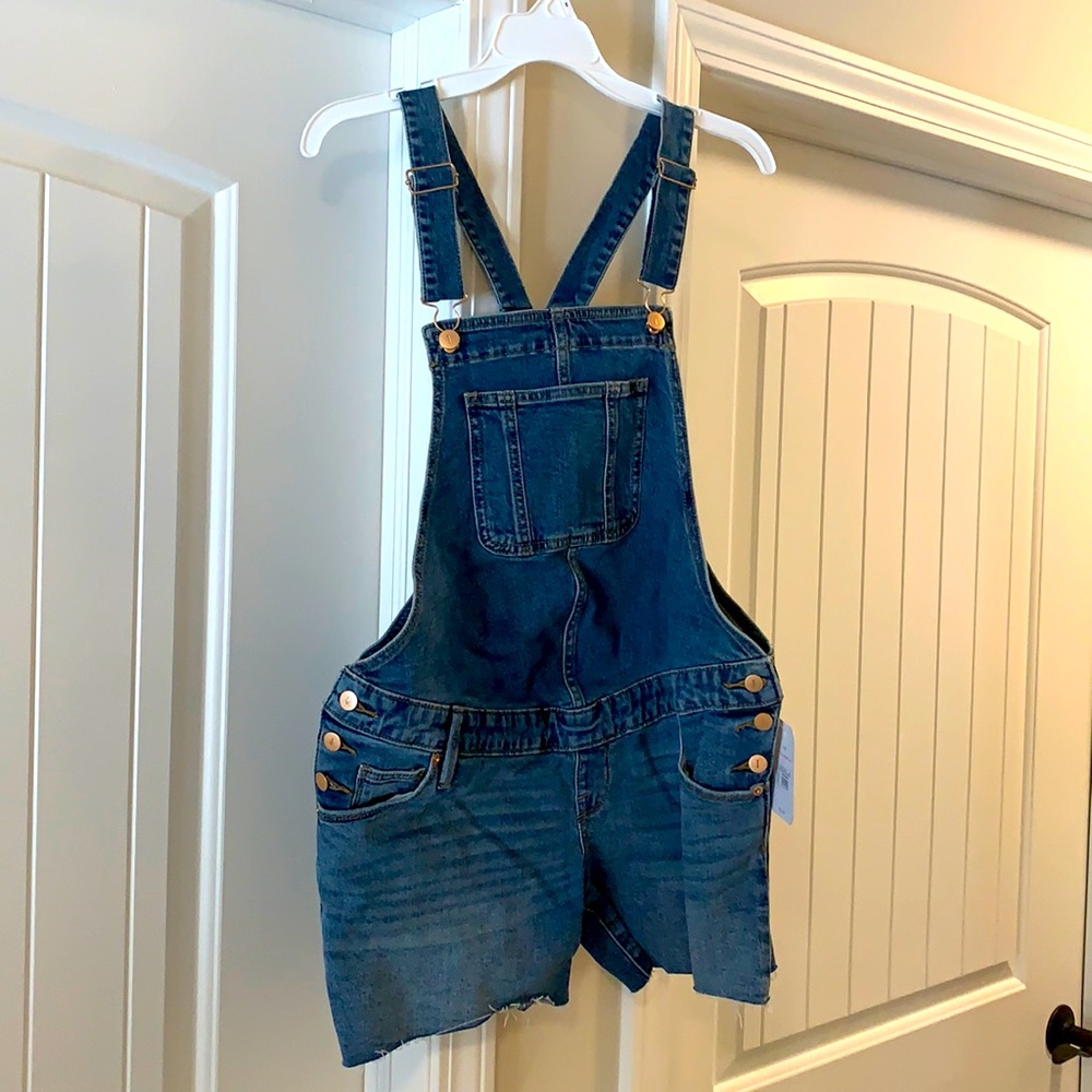 Isabel Maternity by Ingrid and Isabel short overalls